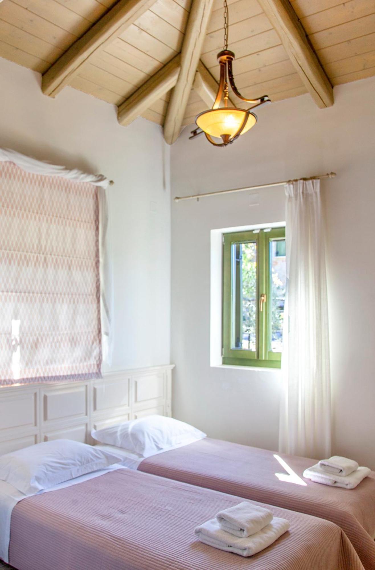 Asplathia Lefkada *